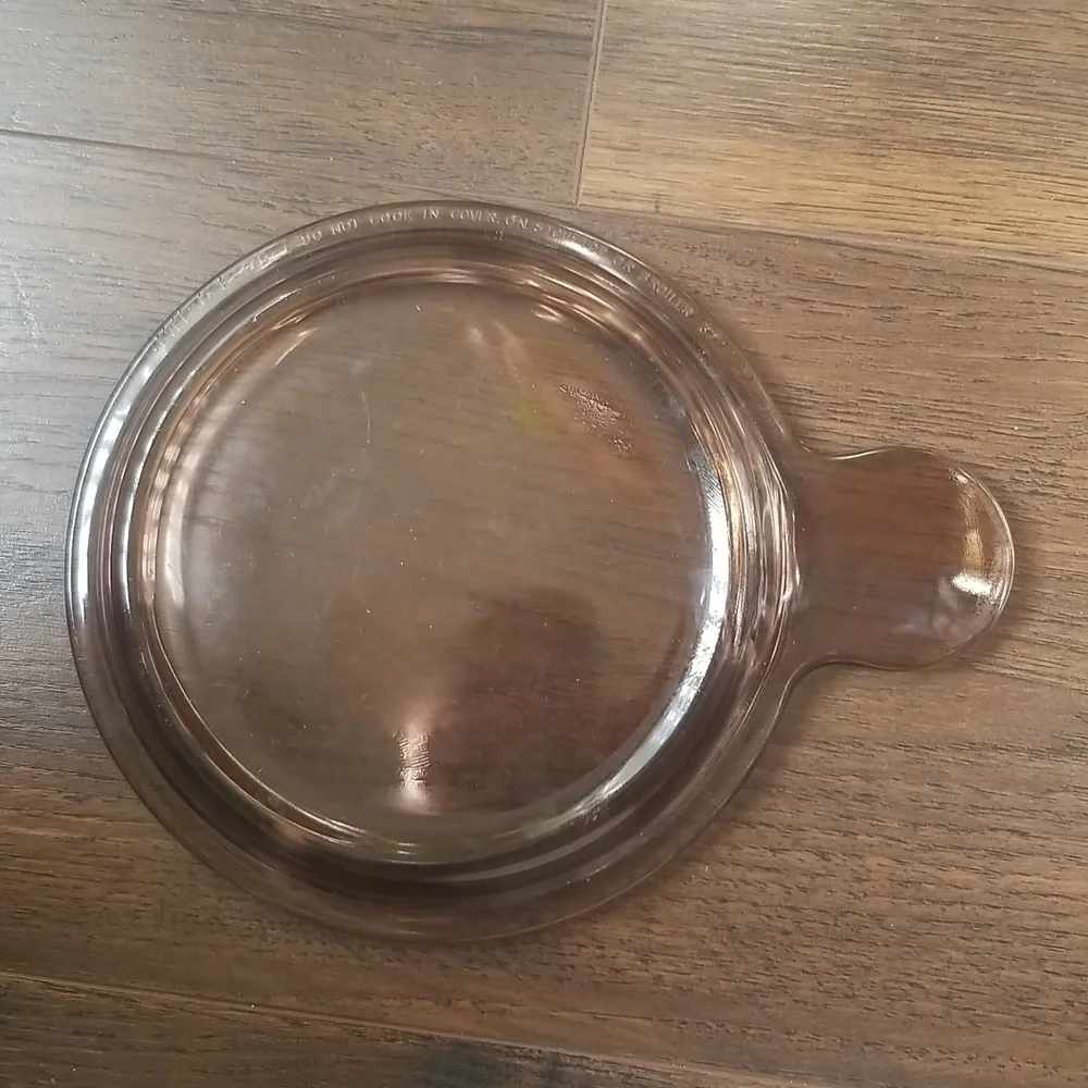 Large Pyrex grab n go bowl with lid - Picture 4 of 4